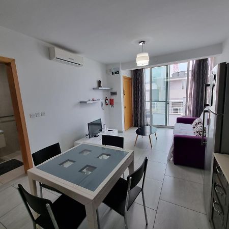 Metrostays Apartament St Julian Malta St. Julian's Exteriör bild