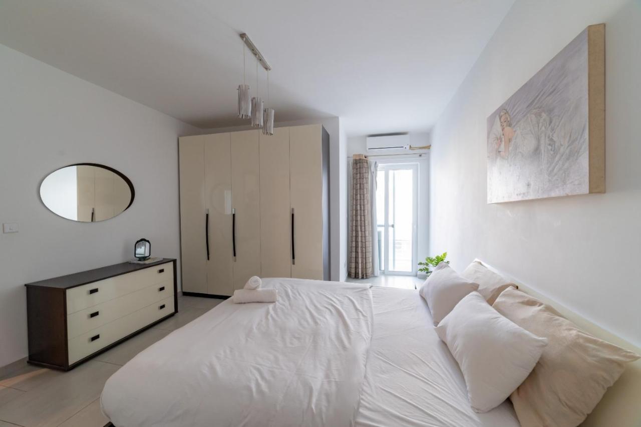Metrostays Apartament St Julian Malta St. Julian's Exteriör bild